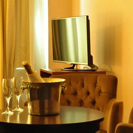Hotel Kndf Marine Hotel