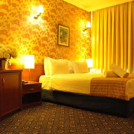 Kndf Marine Hotel