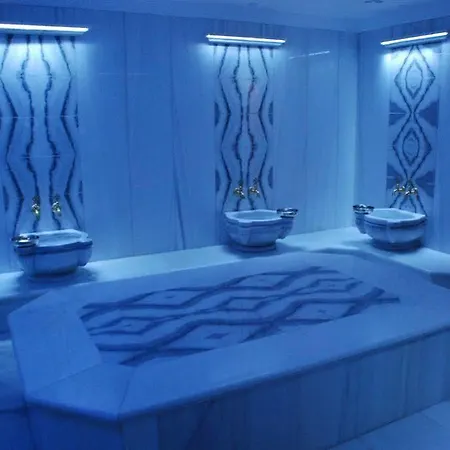 Kndf Marine Hotel ホテル