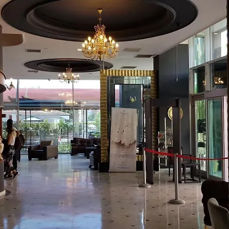 Kndf Marine Hotel ホテル 4*